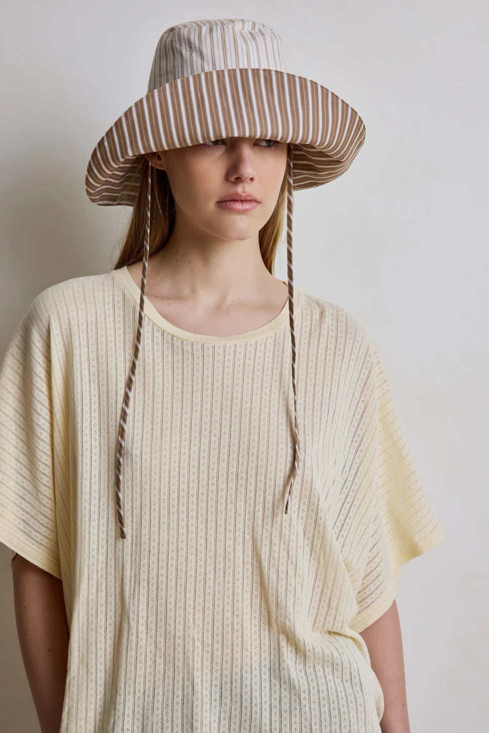 Coralie tee cream