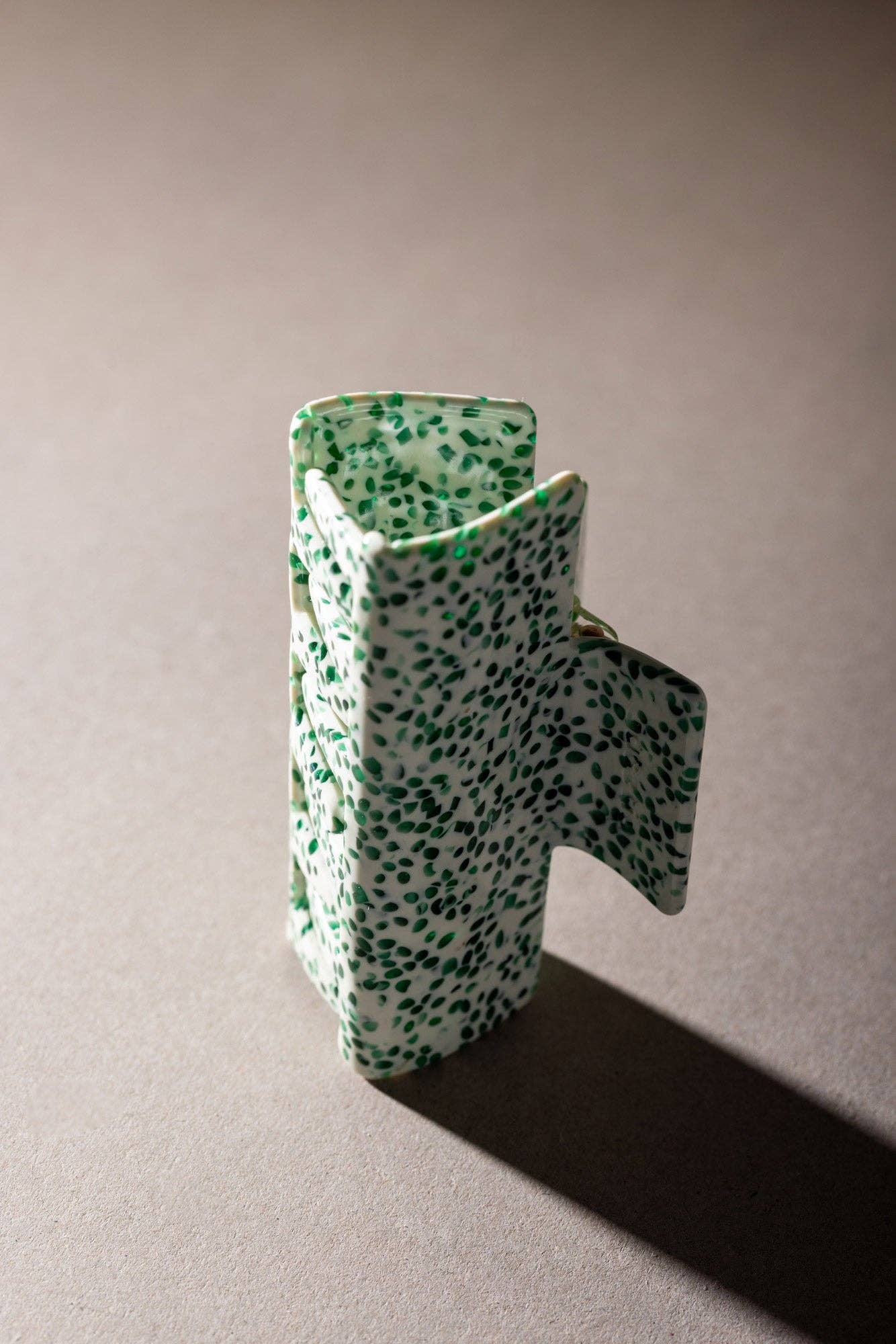 Haarclip Brick Olive met stijlvol en functioneel design