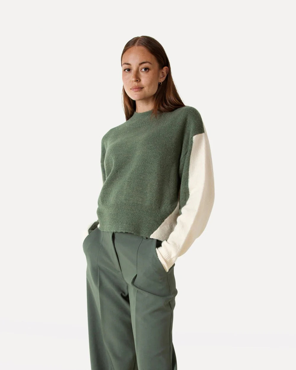 Alemily dark moss