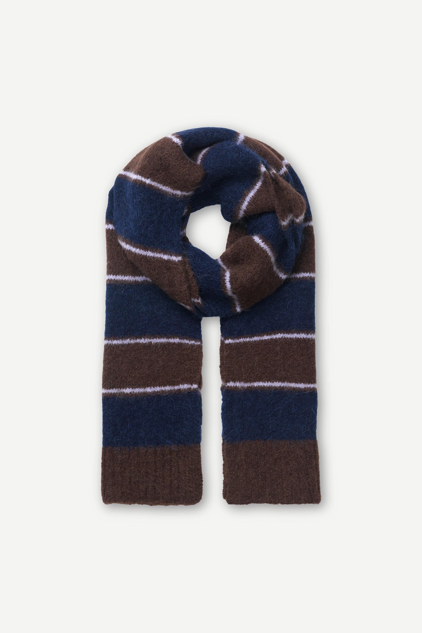 Sajeanne scarf