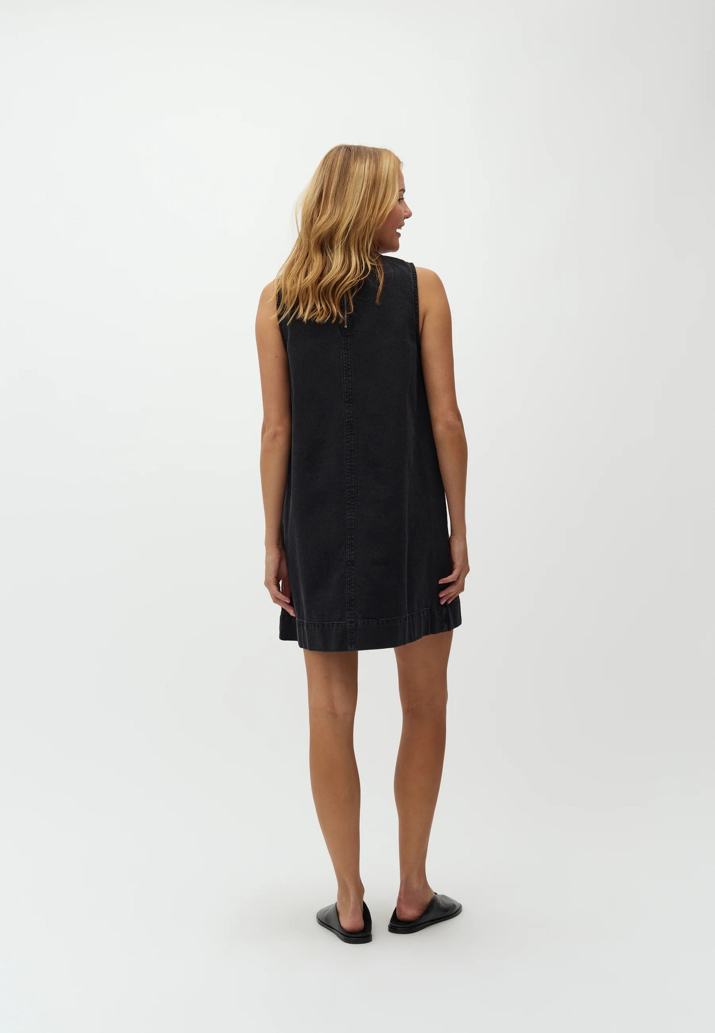 Rhiann dress black