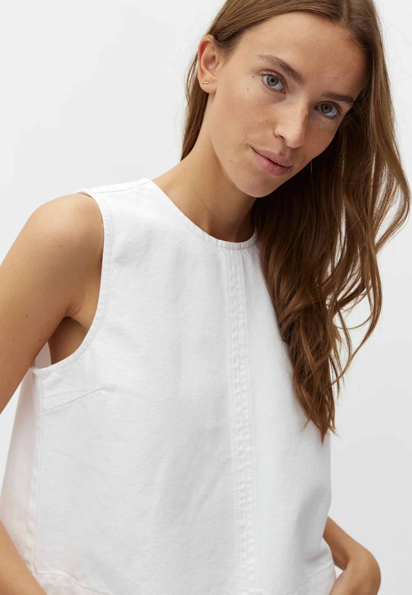 Rihne top white
