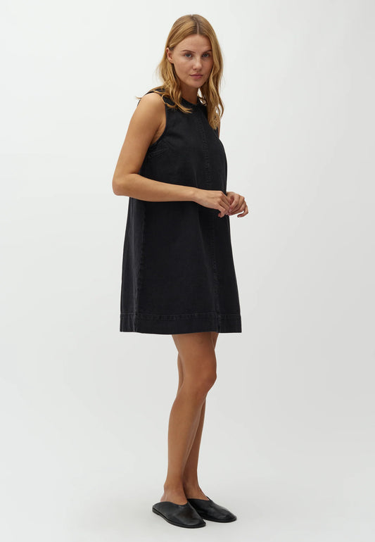 Rhiann dress black
