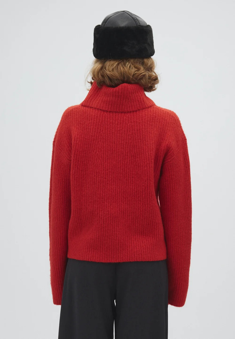 Hevelyn kemina deep red
