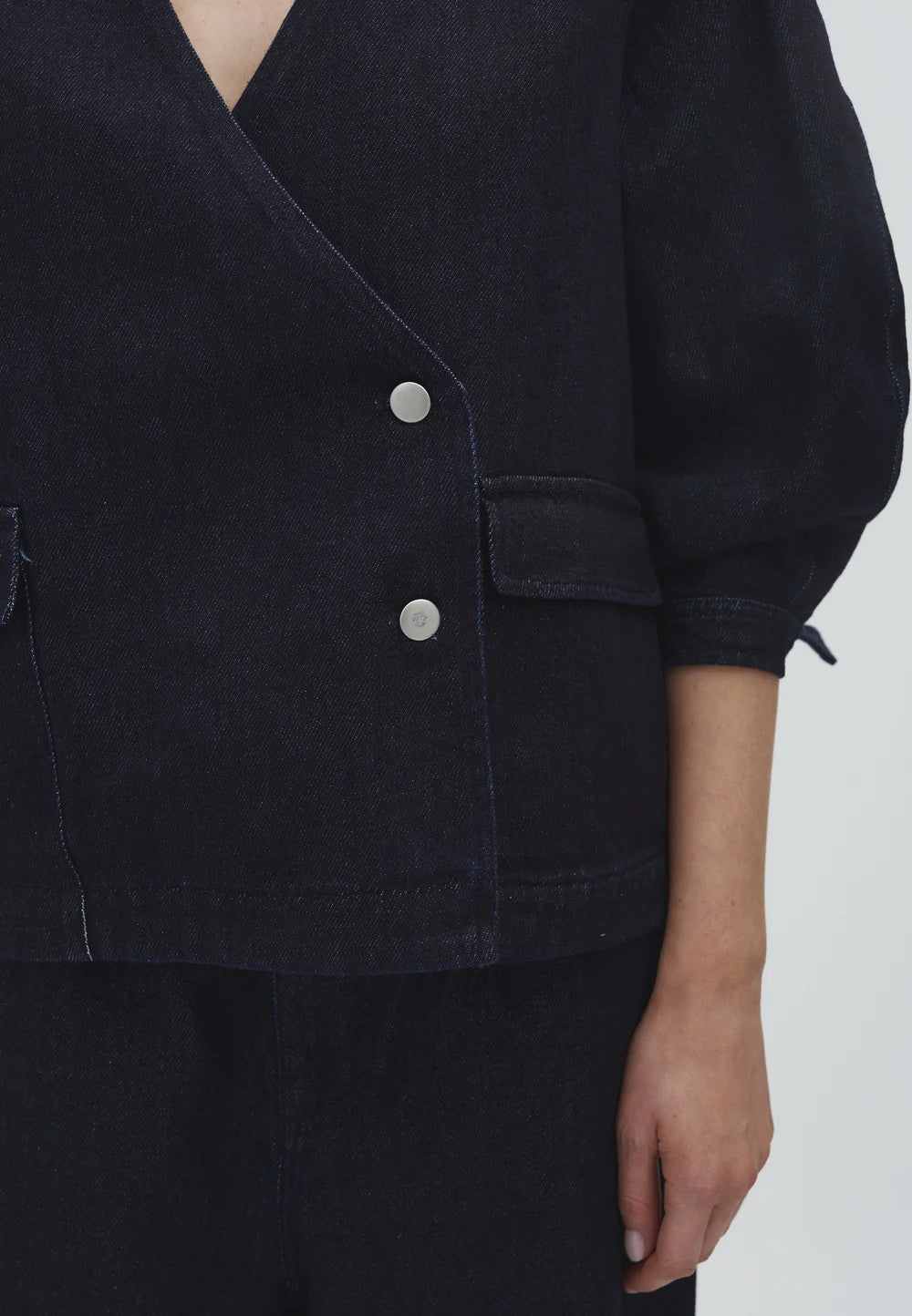 Haloan dark blue