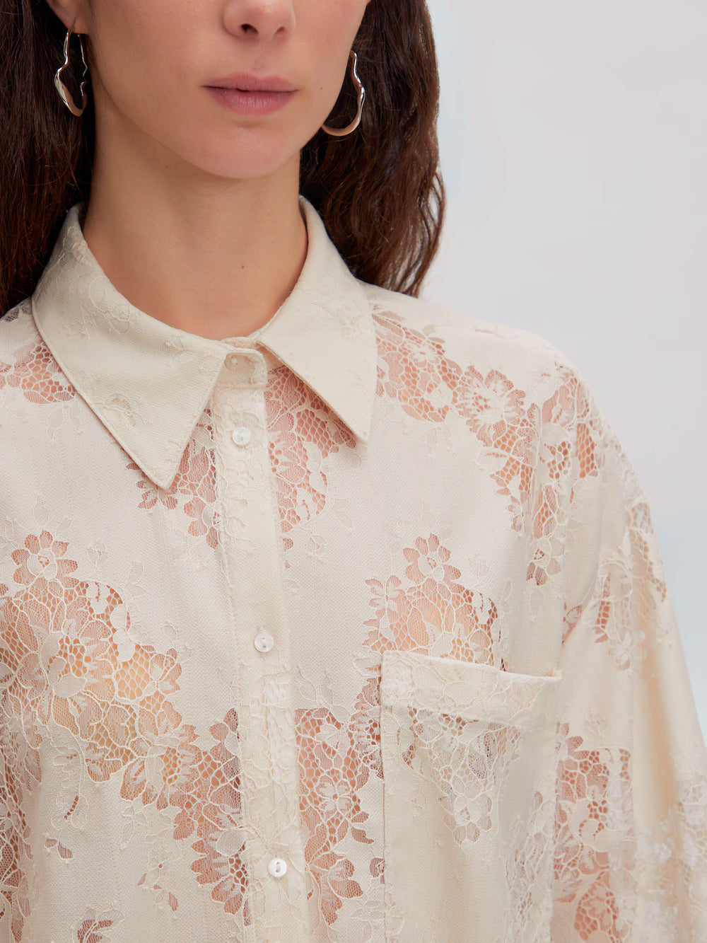 Bella shirt almond milk