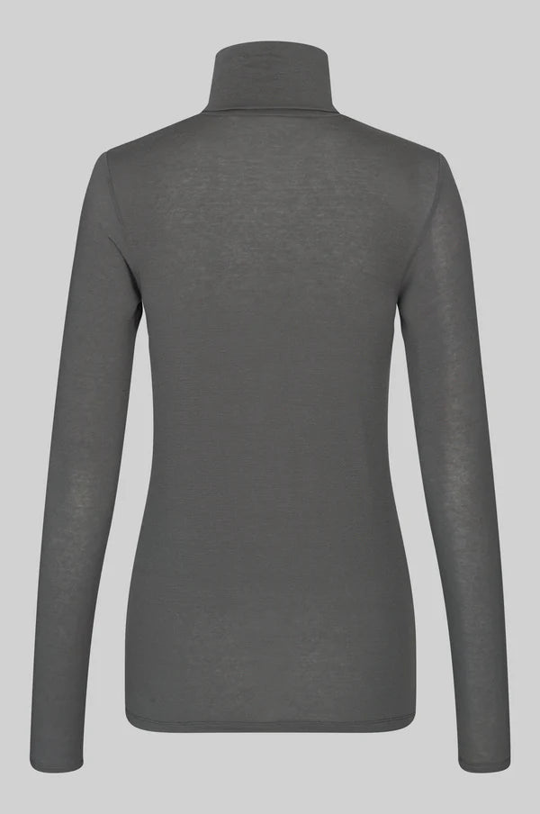 Matima t neck volcanic ash