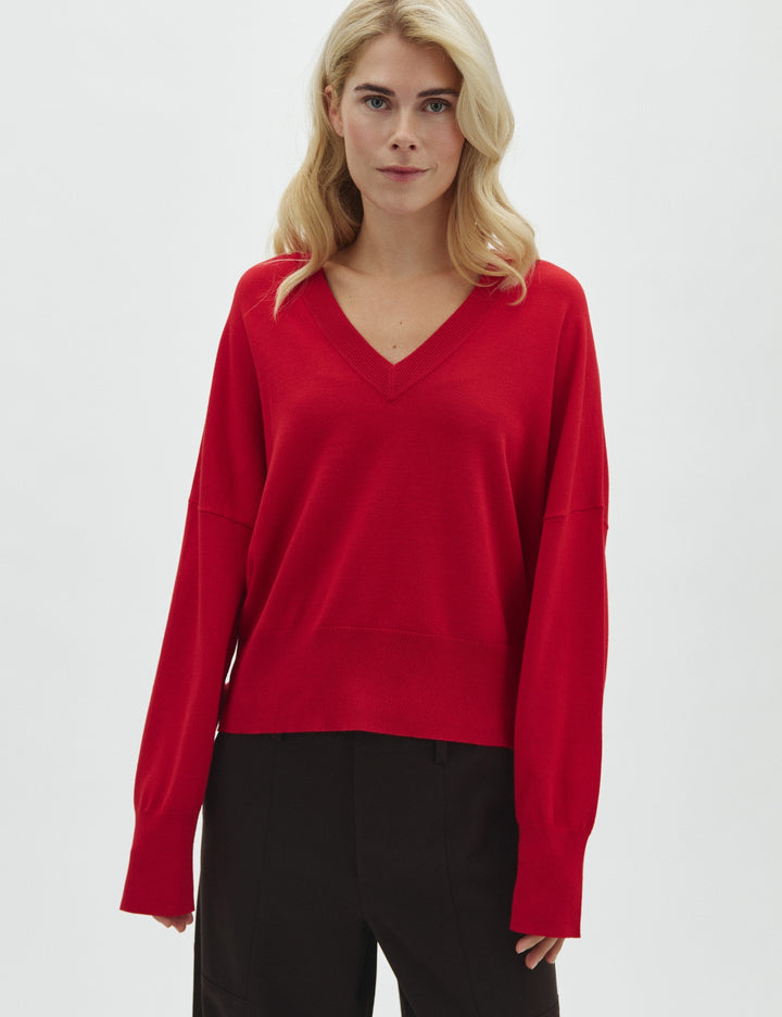 Gillian red aura