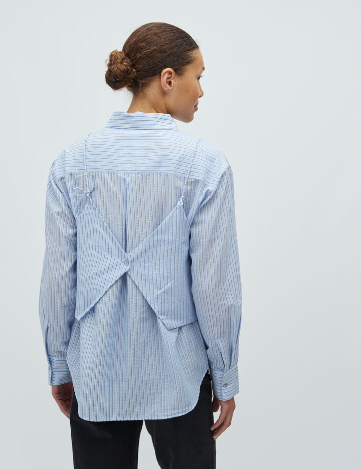 Aulora light blue wash