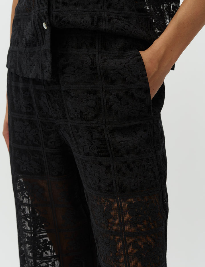 Novra pants black