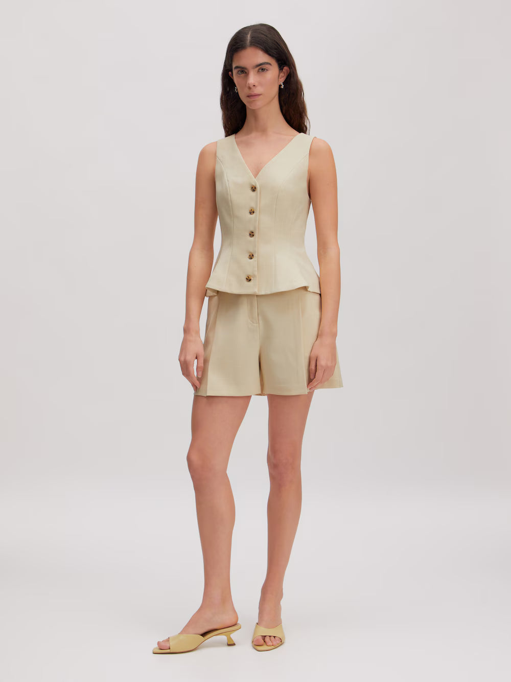 Sissy short beige
