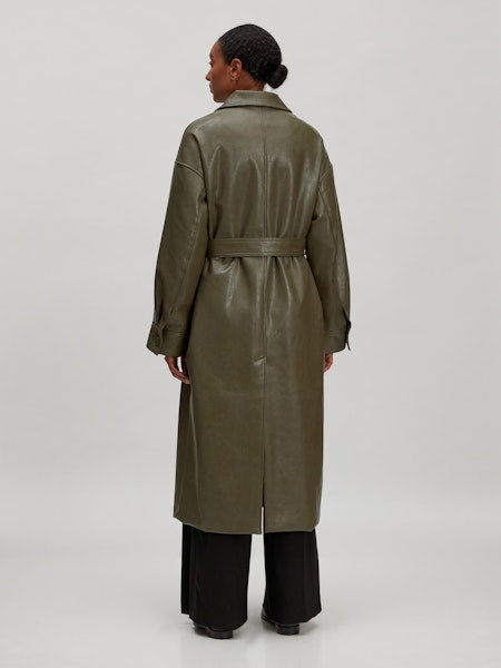 Elea coat grape leaf