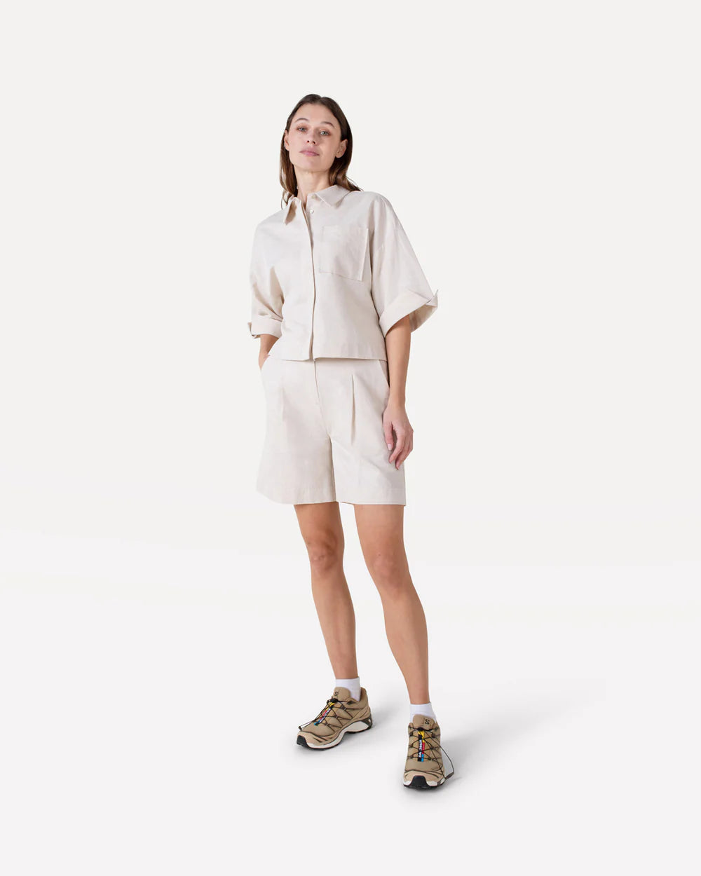 Moore linnen short sandshell
