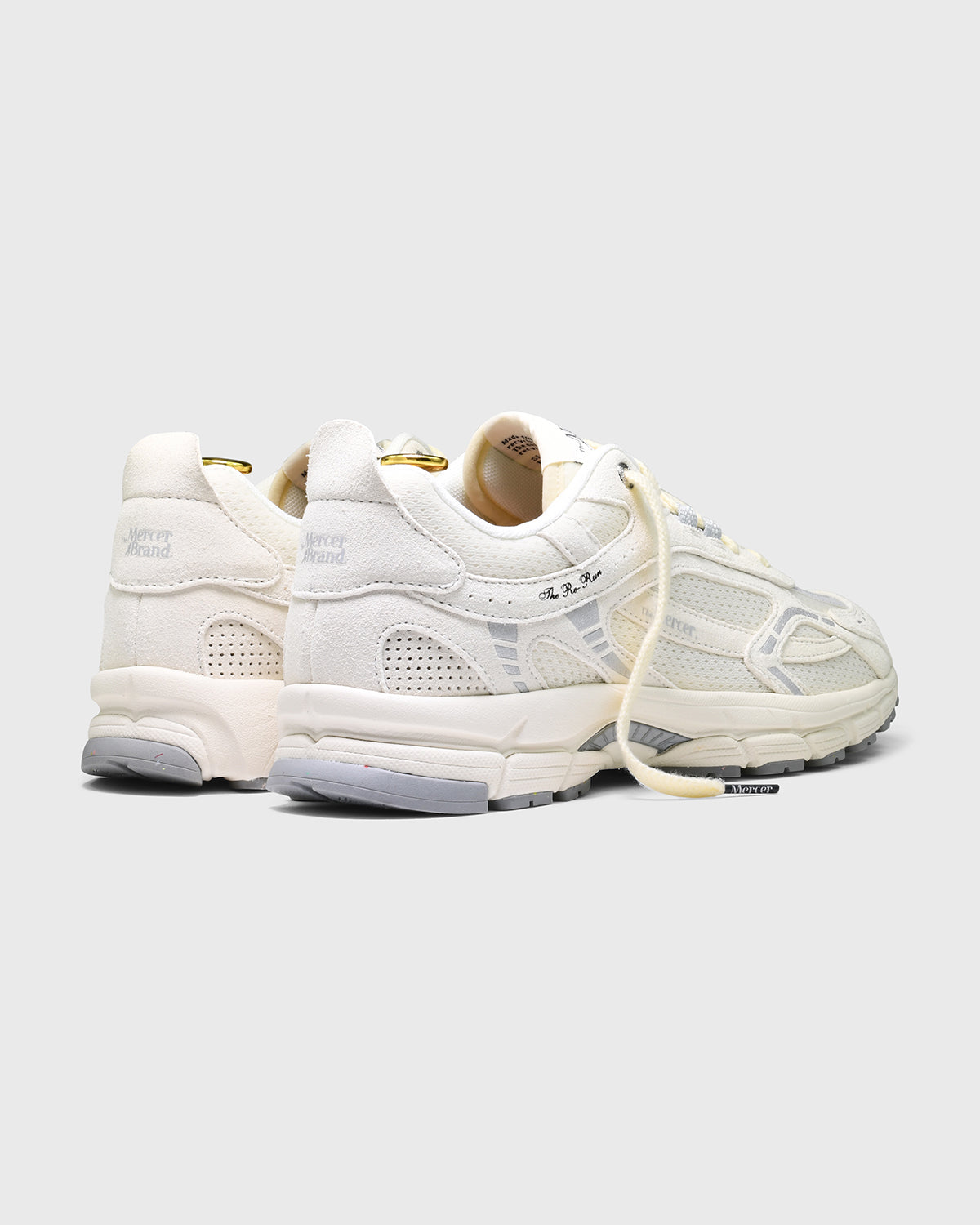 The re run vintage suede off white