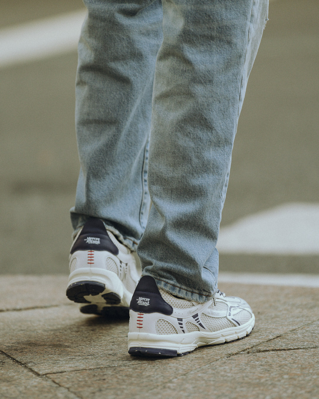 The re run baseball white/blue