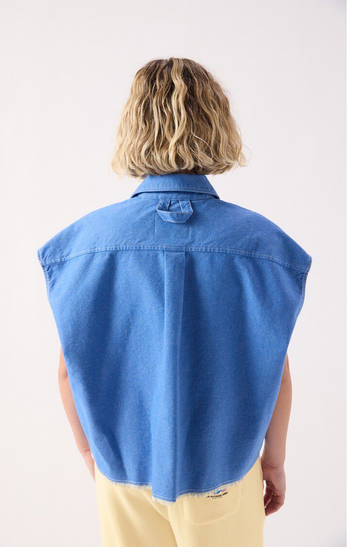 Pus shirt waterfall