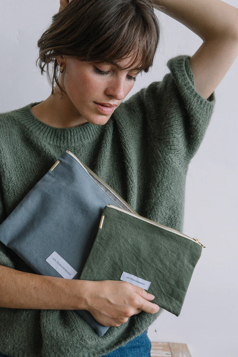 Petite pochette vert capre