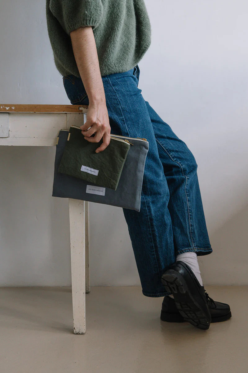 Petite pochette vert capre
