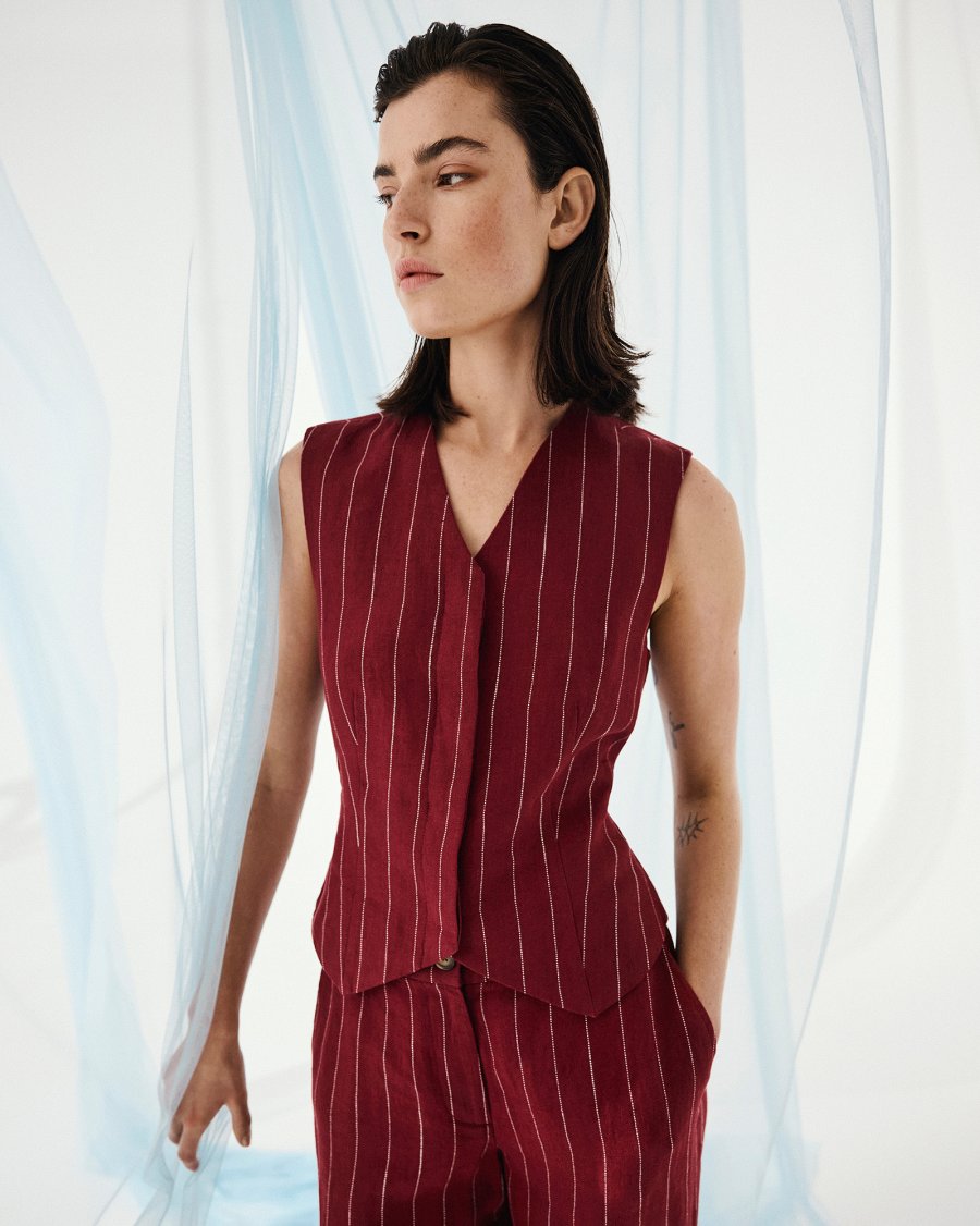 Claritte waistcoat rhubarb/sand