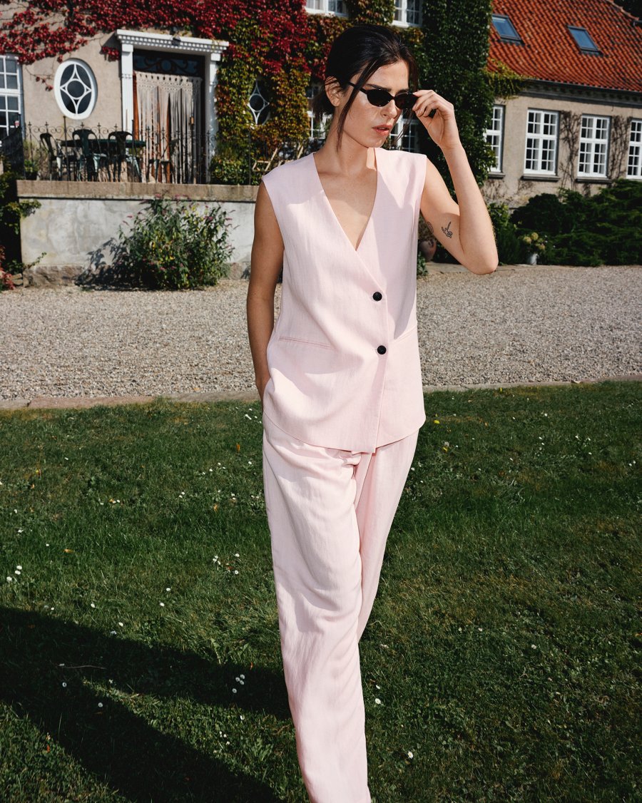 Franciska waistcoat lotus