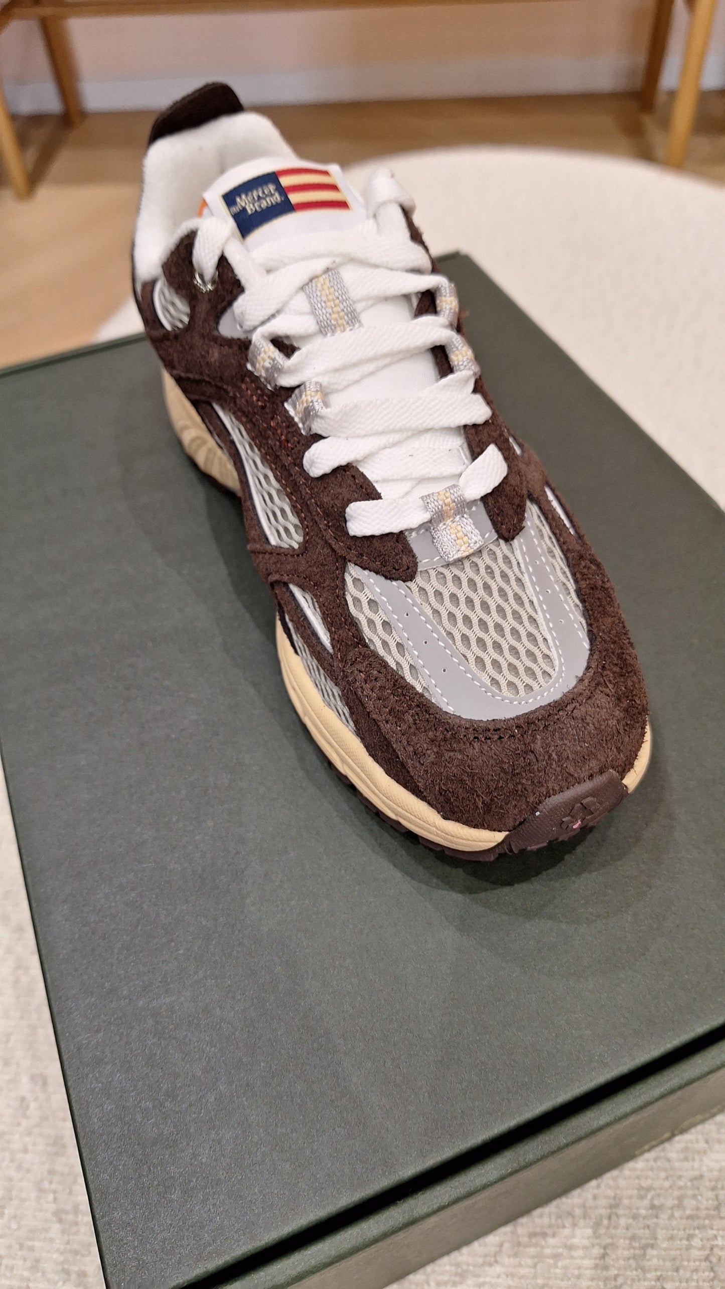 Re-run americana brown