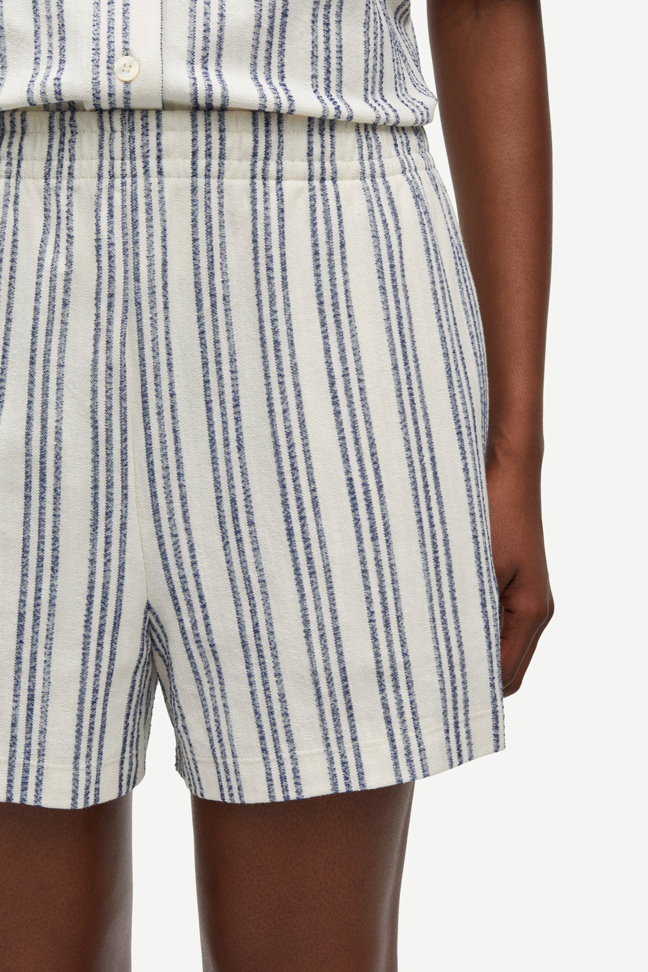 sakaja short natural