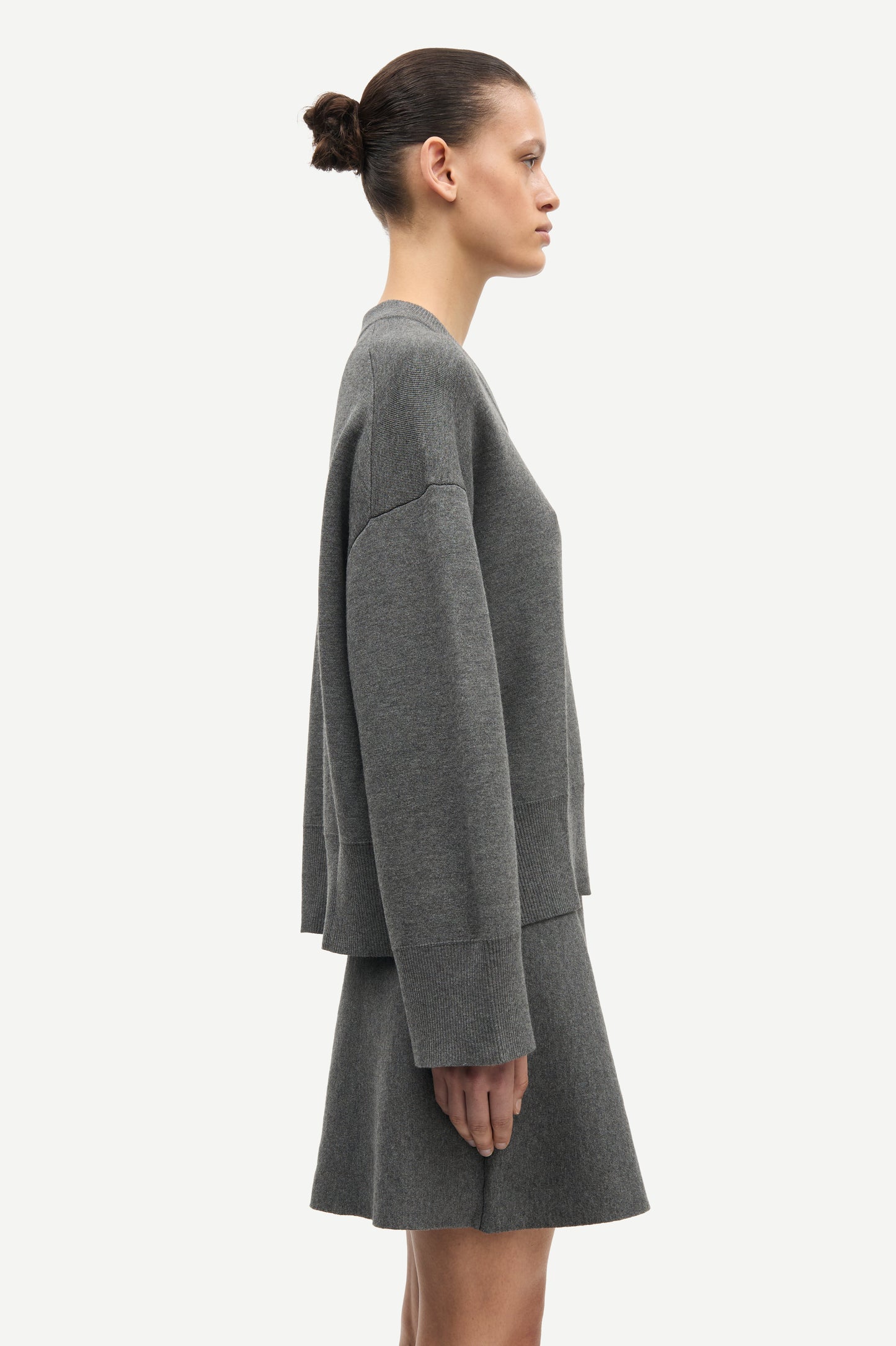 Salula v neck dark grey