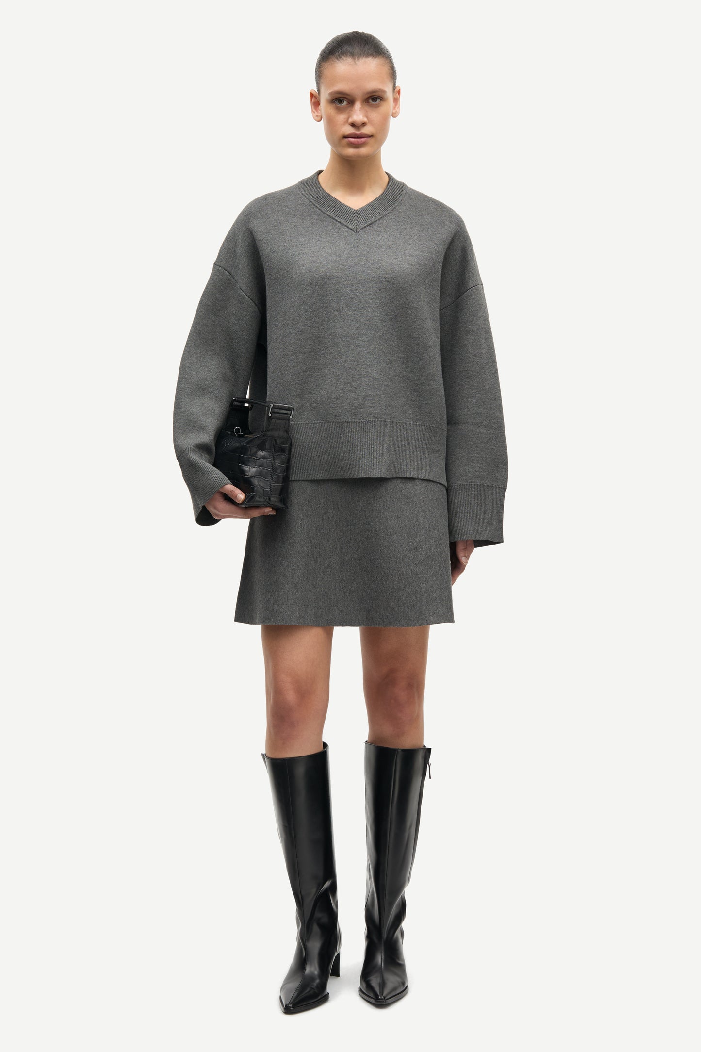 Salula v neck dark grey