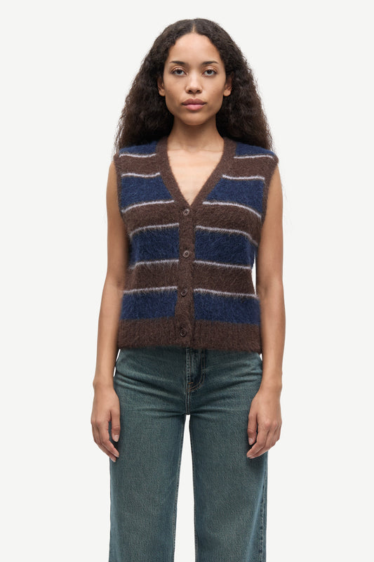 Sajeanne vest black coffee