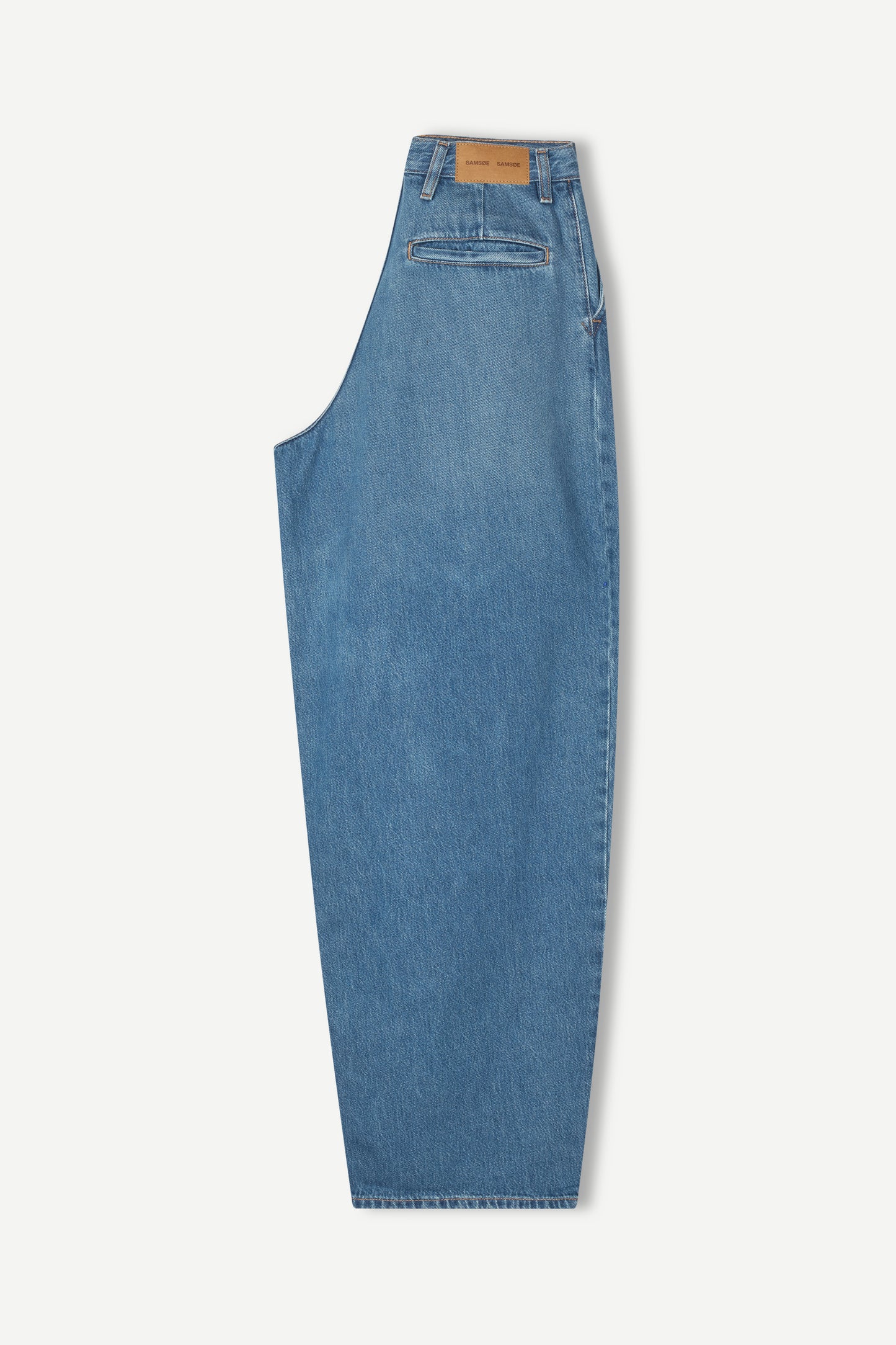Saharper pleat jeans fluid