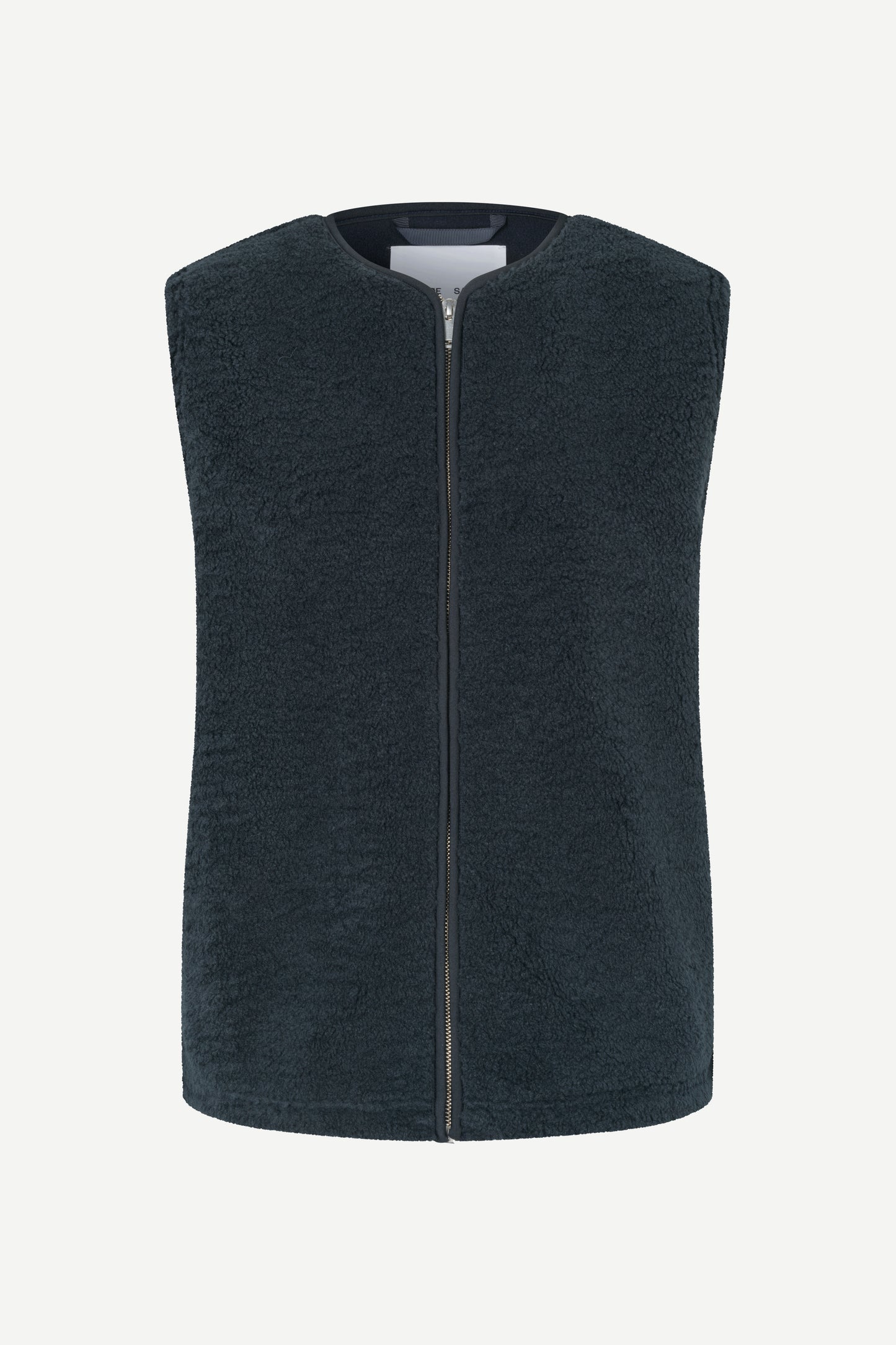 Saautumn vest salute
